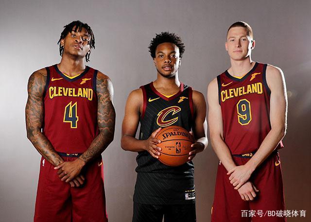 络上的热议 络上的热议